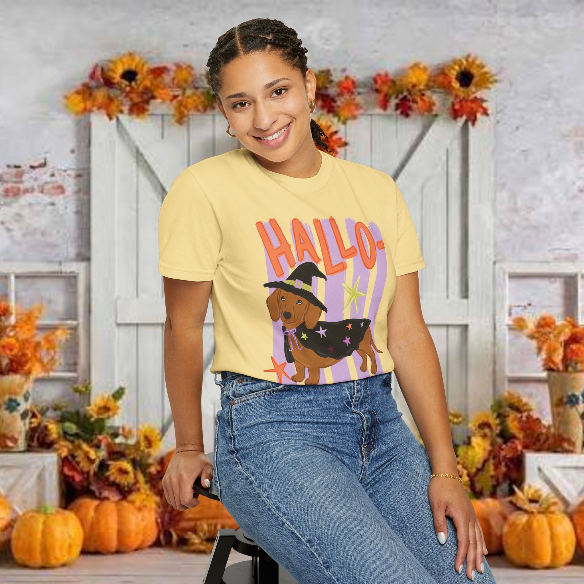 Hallo-Weenie Dachshund T-Shirt — Cute Dog in Witch Costume Graphic Tee