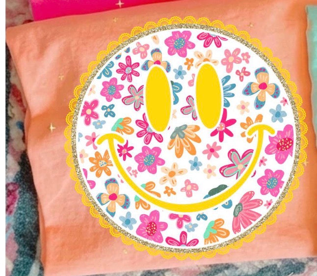 SMILEY- Gildan
