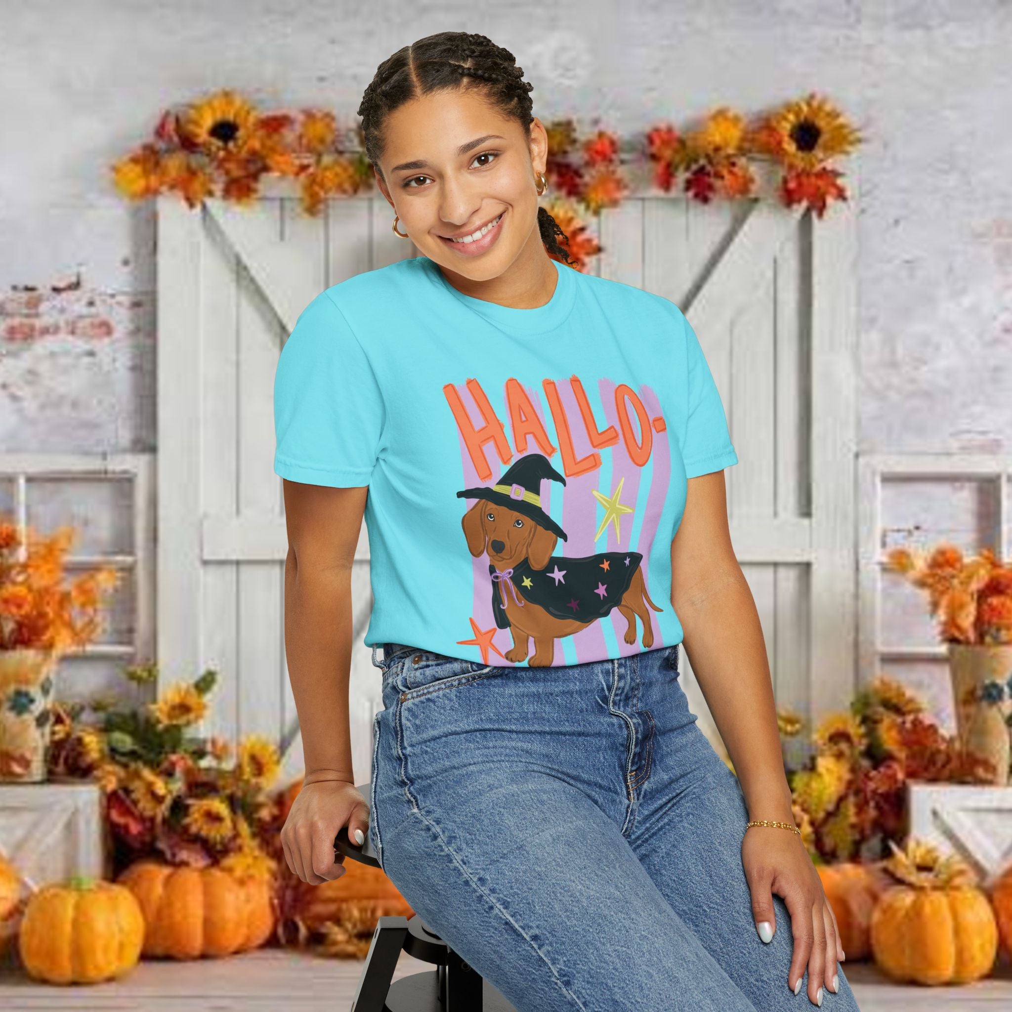 Hallo-Weenie Dachshund T-Shirt — Cute Dog in Witch Costume Graphic Tee